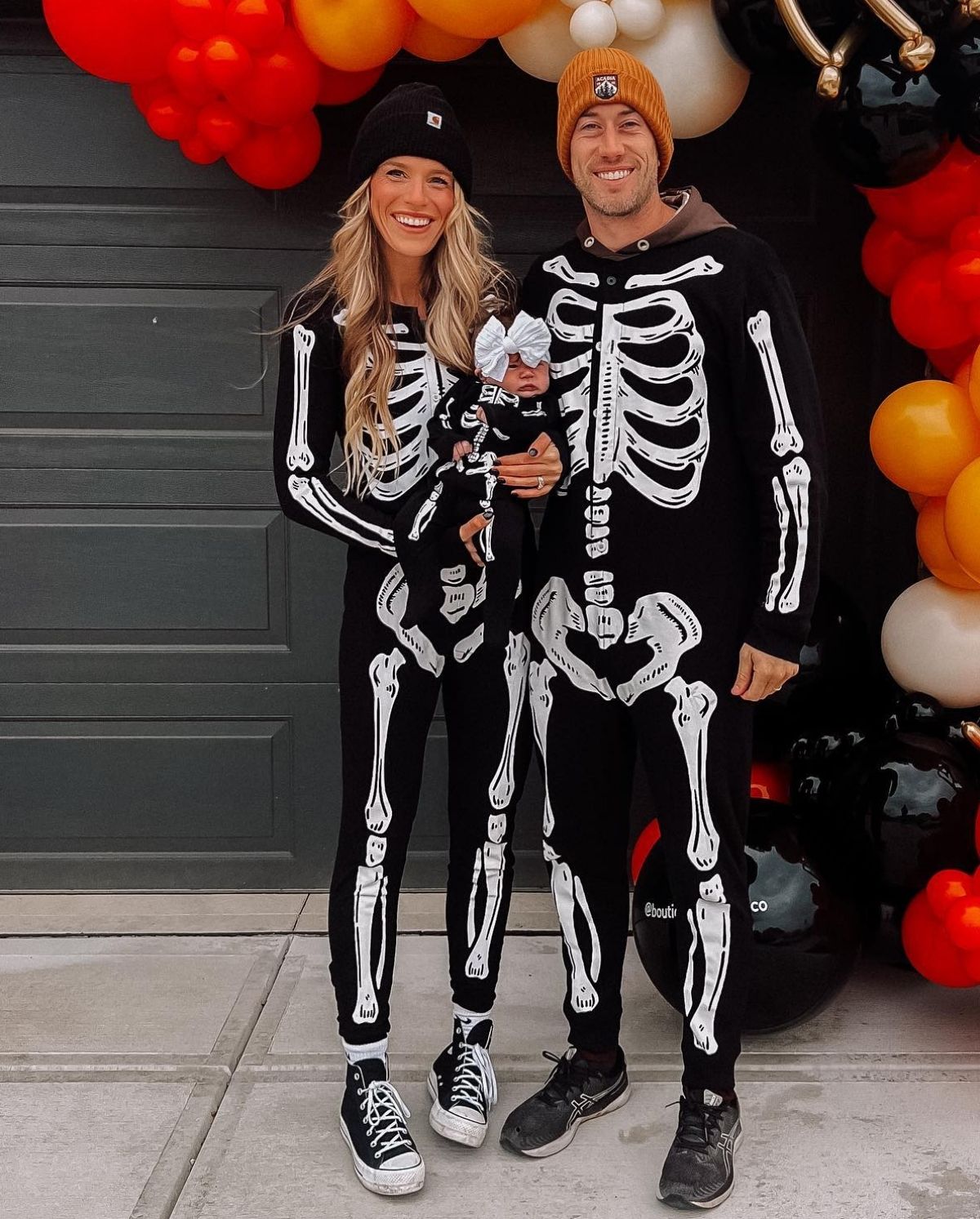 Skeleton Family
