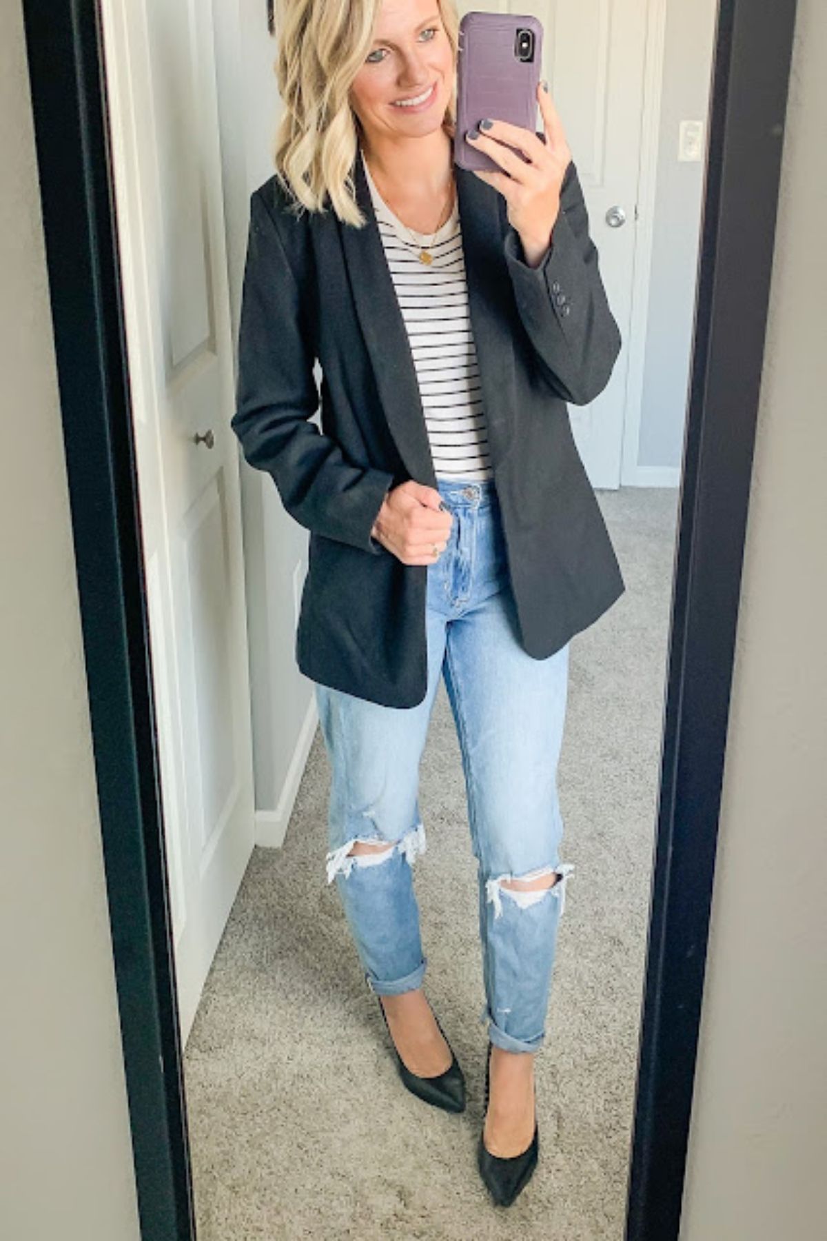 putting a blazer with mom jeans