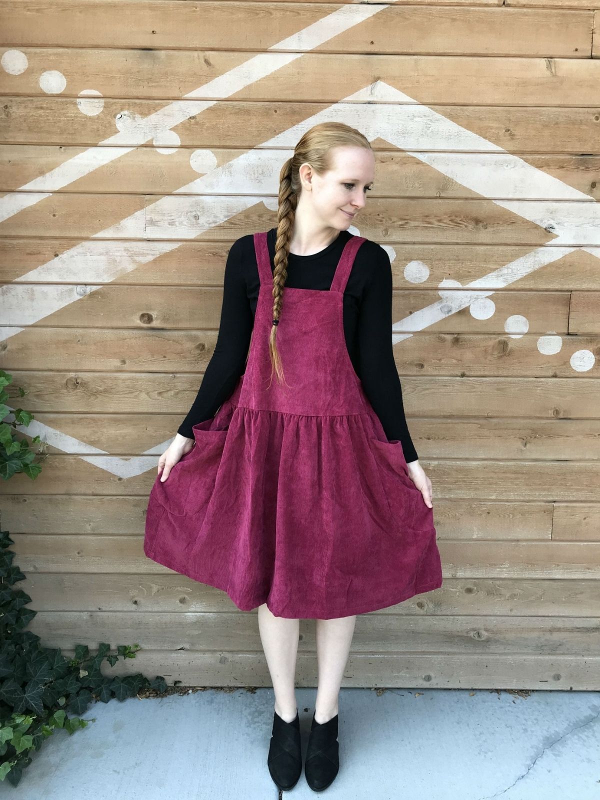 burgundy jumper dress outfit