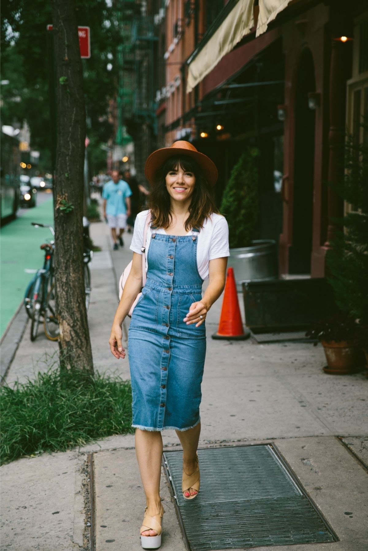 denim overall dress outfit