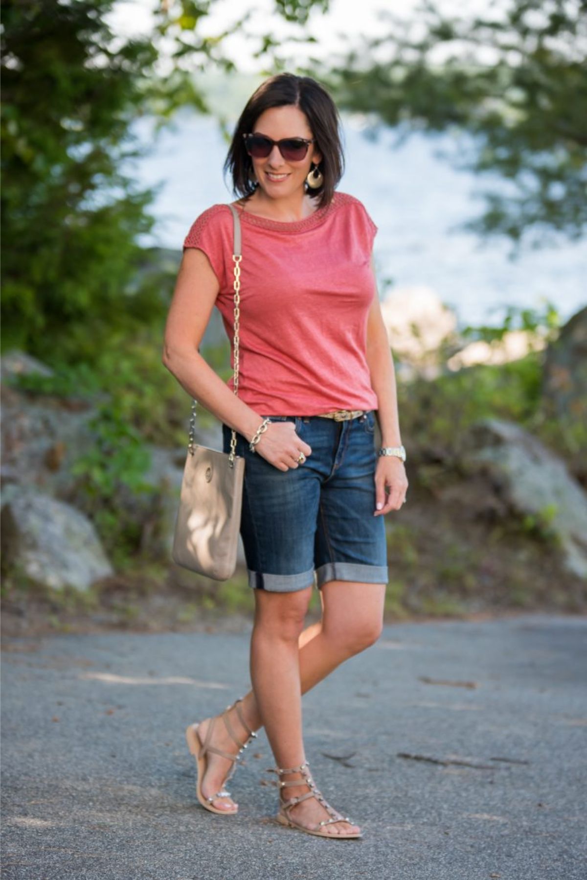 The Most Flattering Way to Wear Denim Bermuda Shorts & Outfit