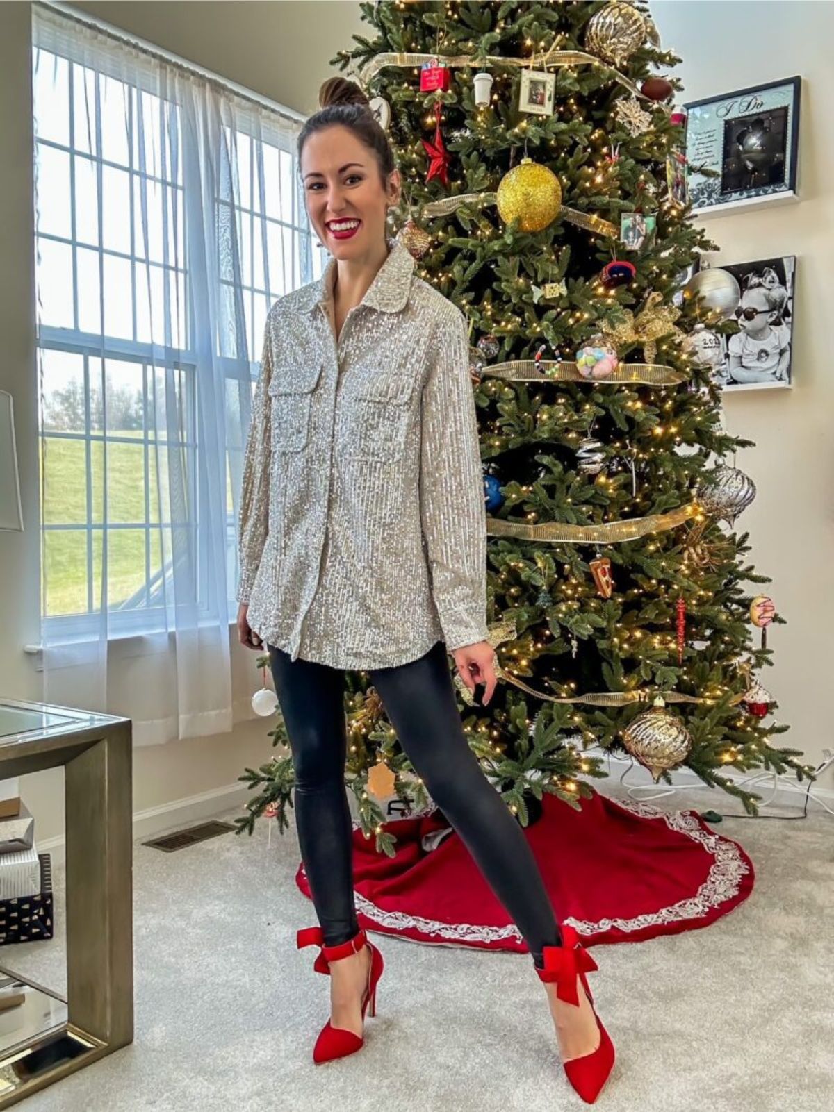 10 Festive Christmas Outfits With Leggings - Cleo Madison