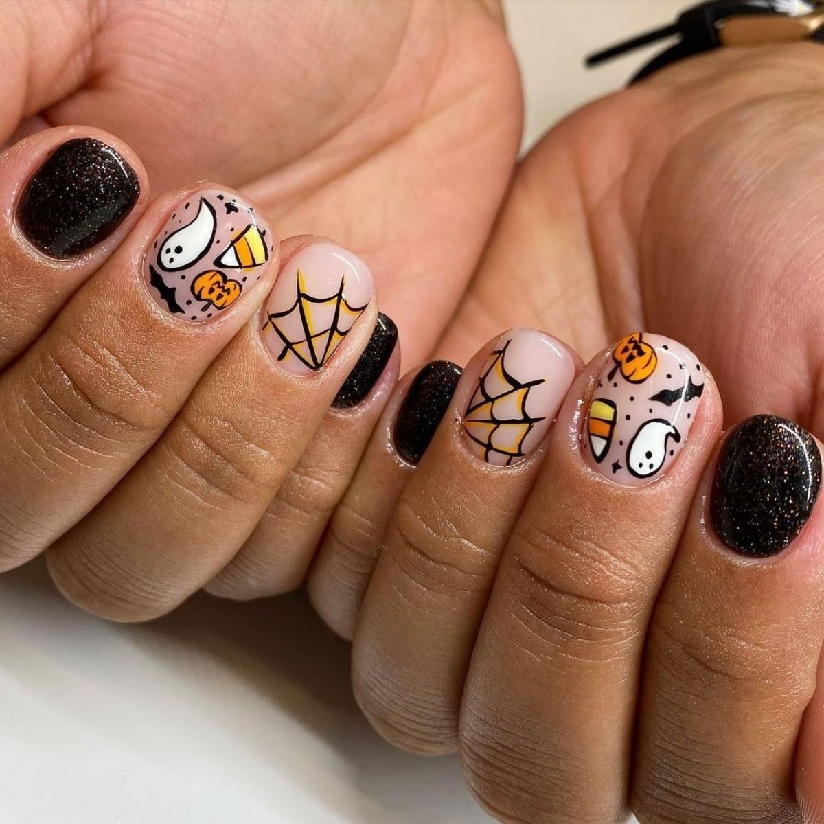 Cute Short Nails For Halloween Time