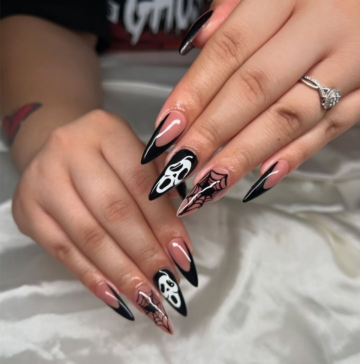 Long Scream Nails