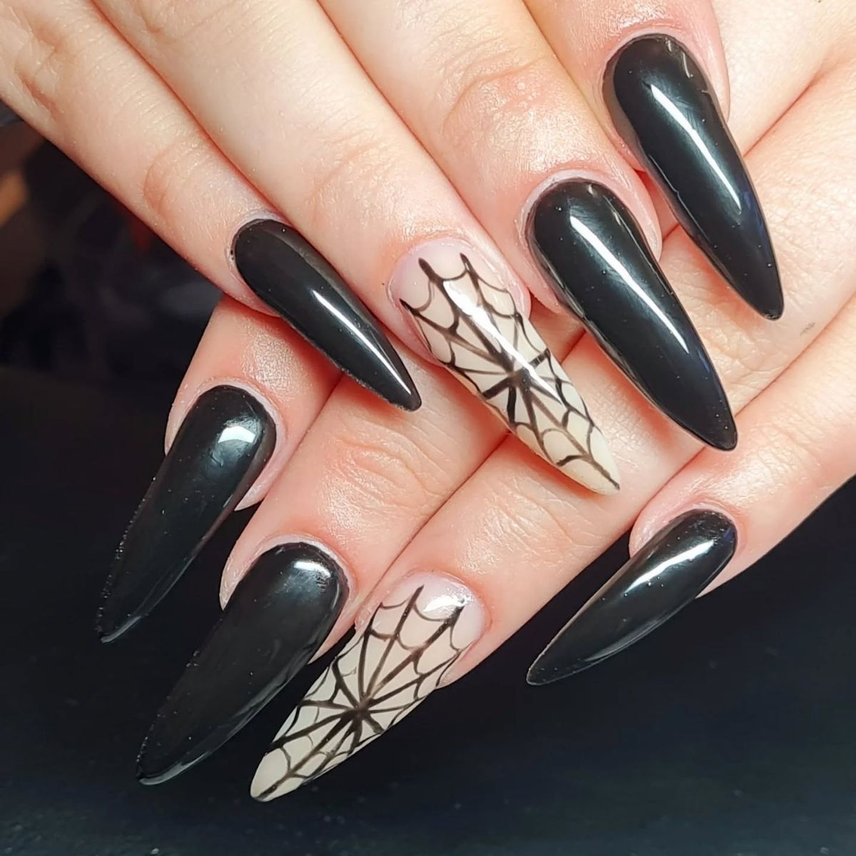 Long Spider Web Nails