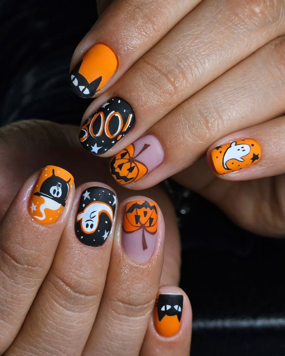Short and Cute Halloween Nails