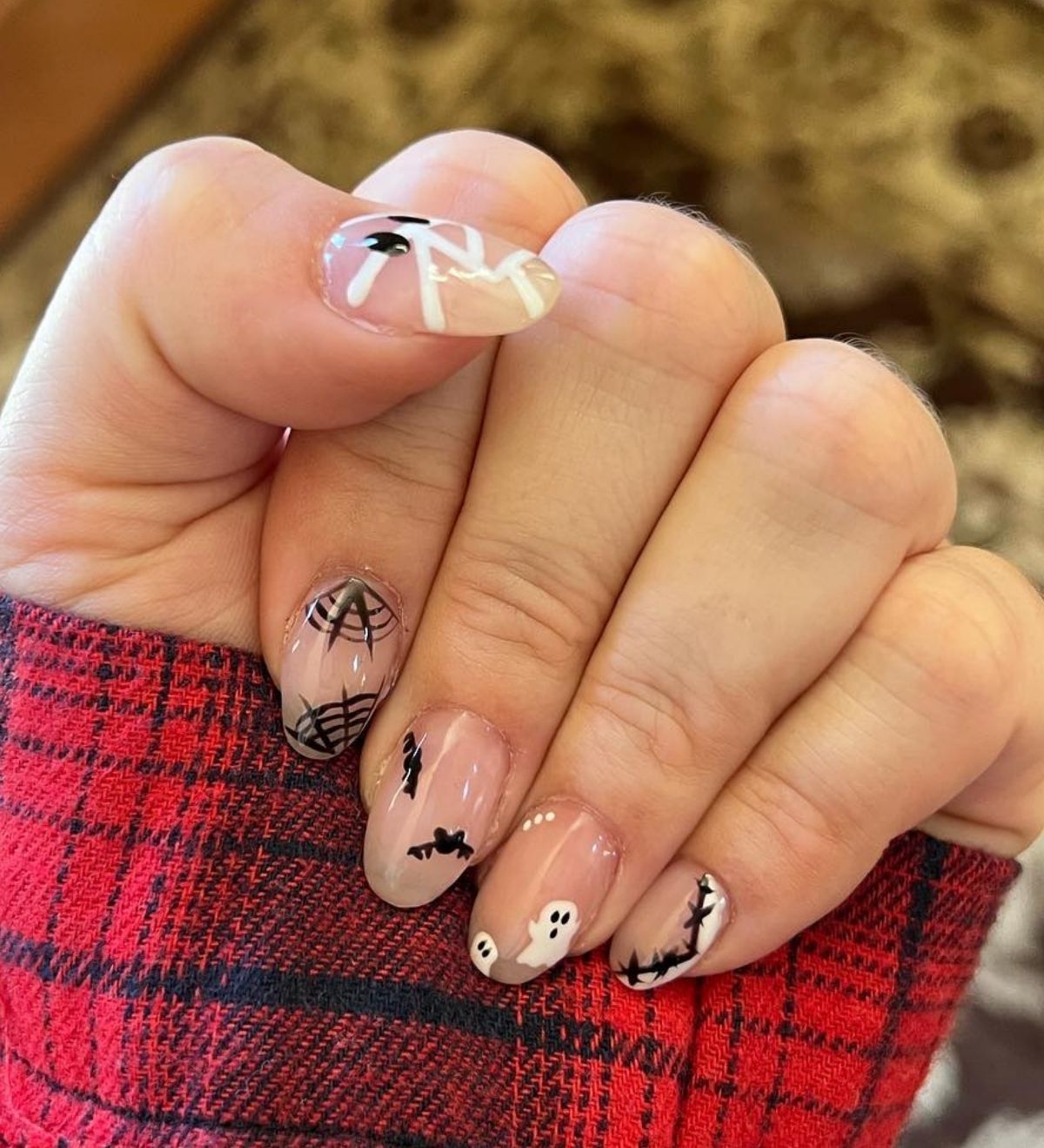 Simple Black and White Nails for Halloween