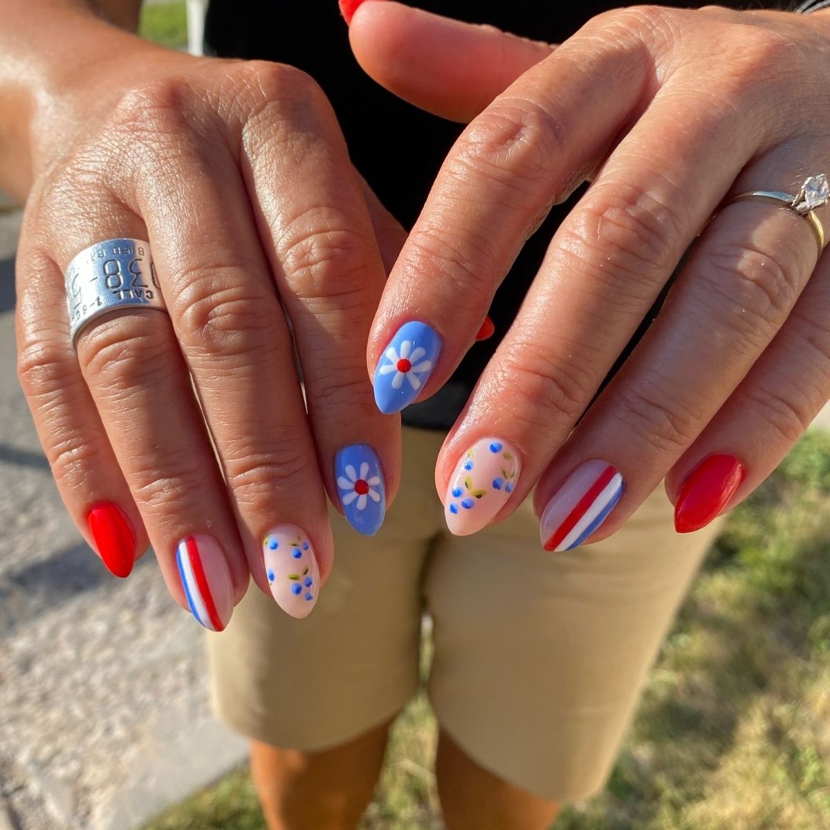 Blueberries and Flowers Nails