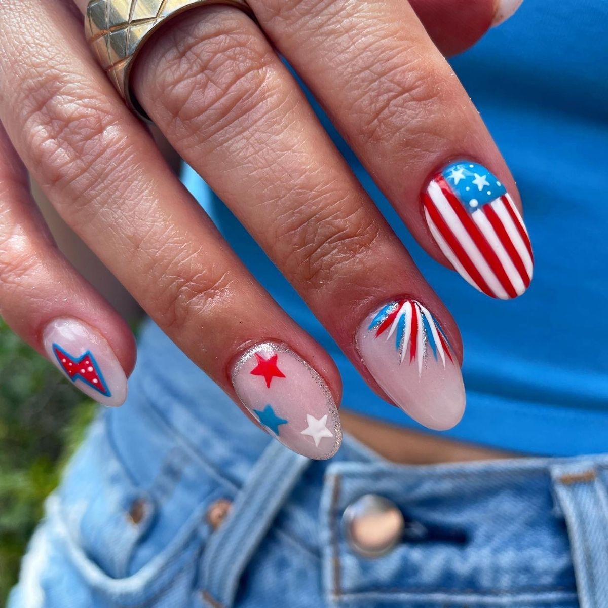 Cute Round Patriotic Nails