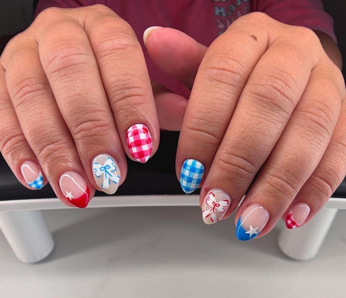 Gingham and Bows Nails