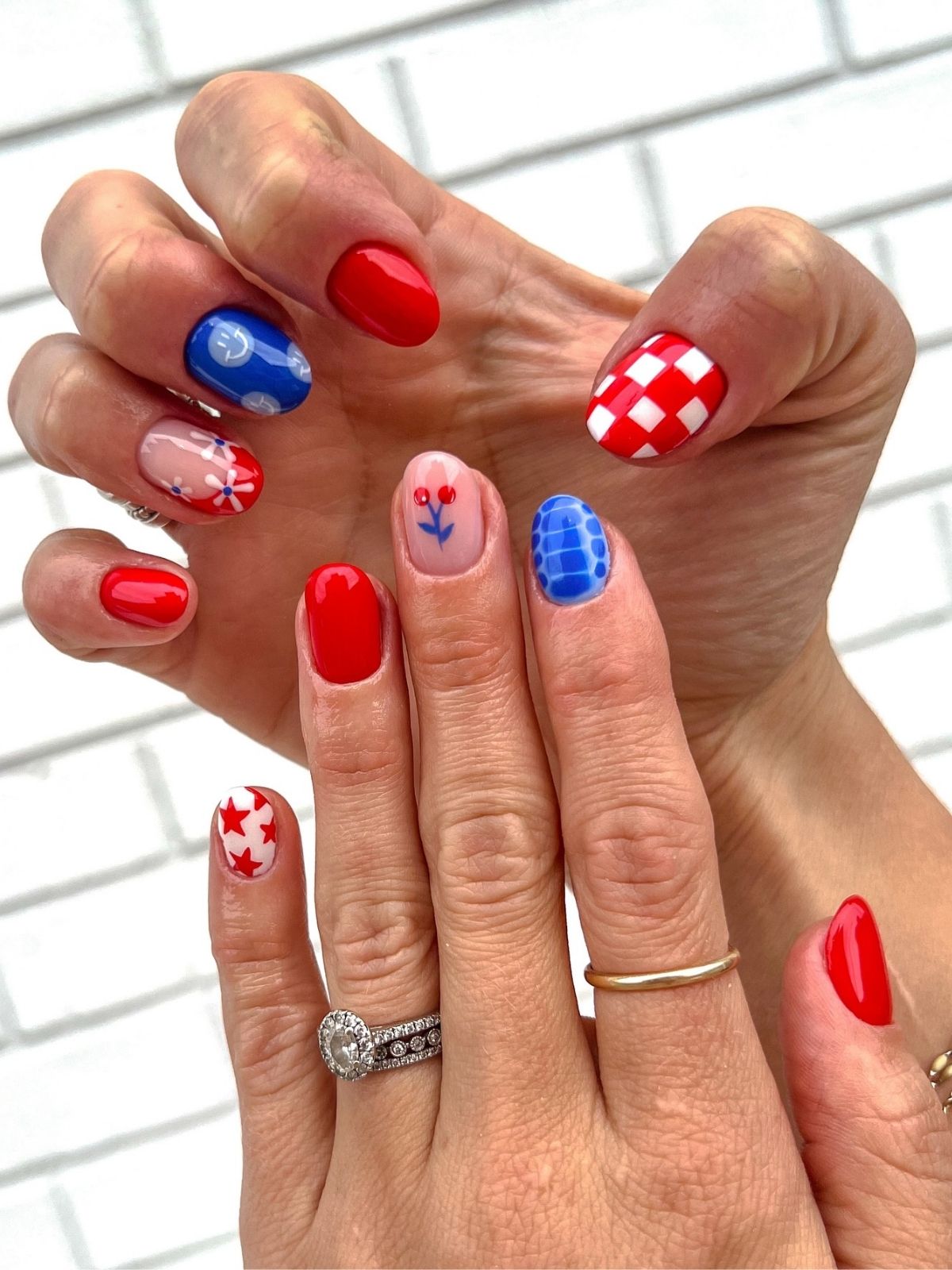 Short Retro Nail Idea For 4th of July