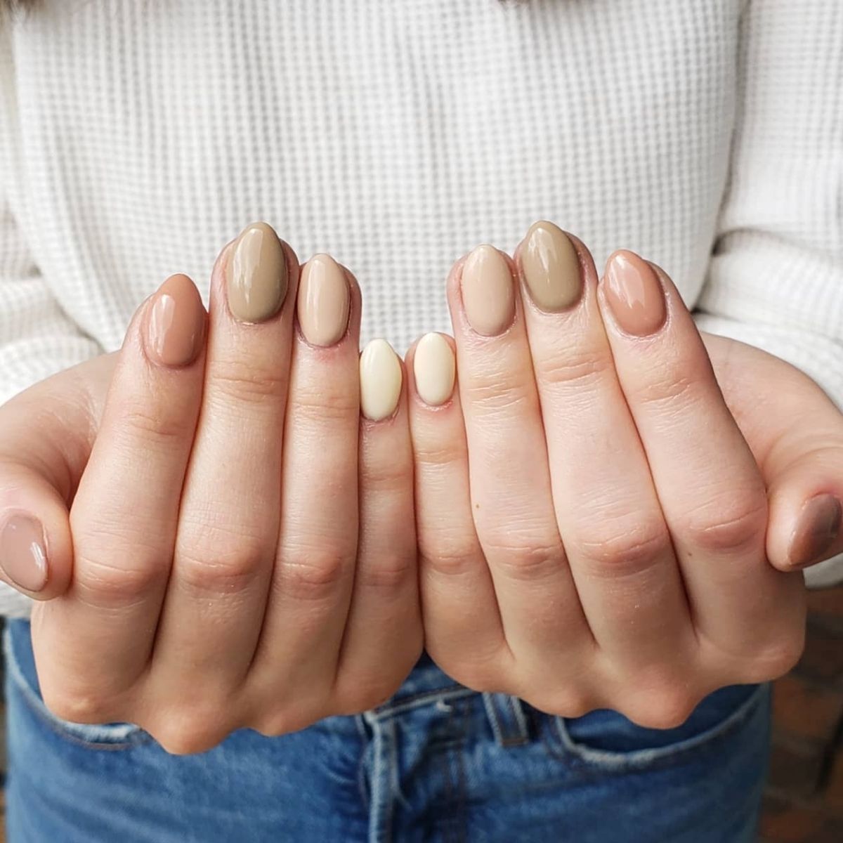 Almond Gradient Nails