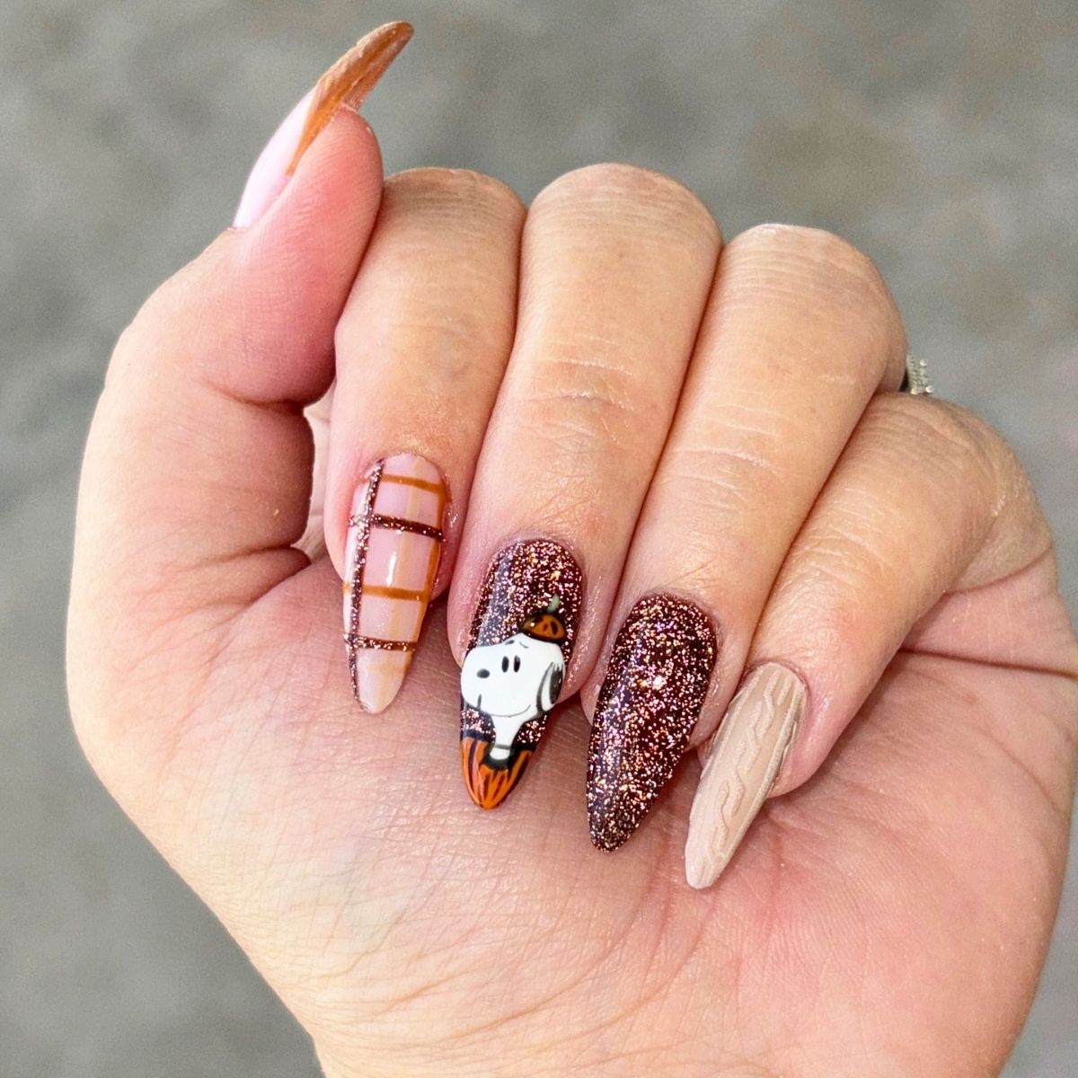 Thanksgiving Snoopy Nails